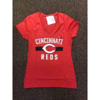 Majestic Fan Fashion Red Cincinnati Reds V-Neck Tee